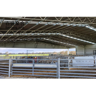Diseño de puertas correderas y puertas rodantes Q345 Cuadro de metal Casa de cabra / oveja para granja de vacas / ganado