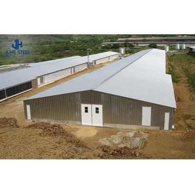 Puerta de rodillos estructura prefabricada de acero casa de vacas para aves de corral cobertizo comercial