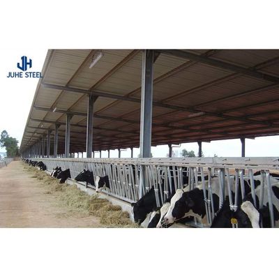 Puerta de rodillos estructura prefabricada de acero casa de vacas para aves de corral cobertizo comercial