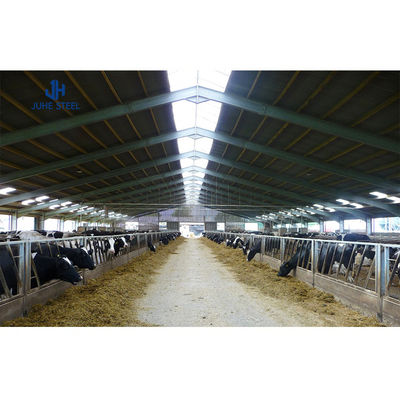 Granja moderna de cabras con estructura prefabricada de acero Granja de vacas con servicio de soldadura