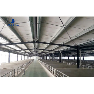 Estructura de acero ligero muy flexible Tienda de ganado para el refugio de ganado Largura 60-200m