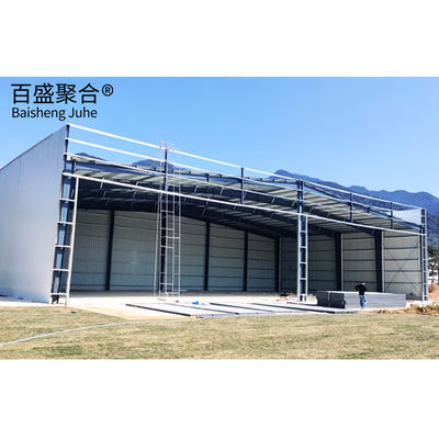 Hangar de aeronaves de acero pintado con estructura prefabricada y canal de acero en forma de C.Z.